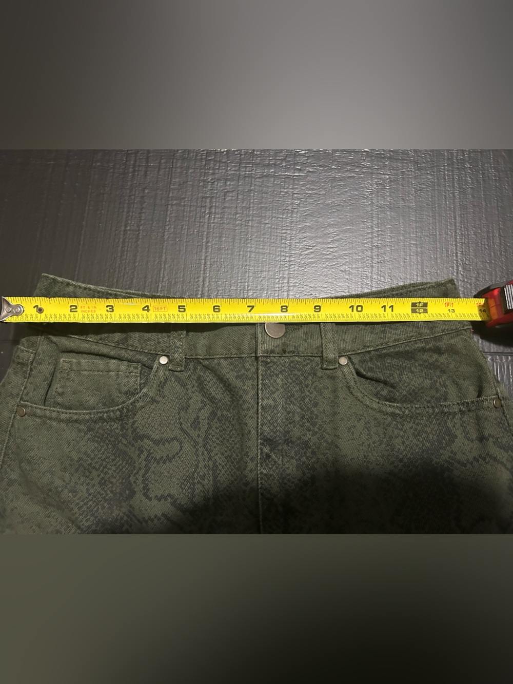Y2K Hollister Olive Green Snake-Print high rise Mini Skirt - Picture 5 of 6